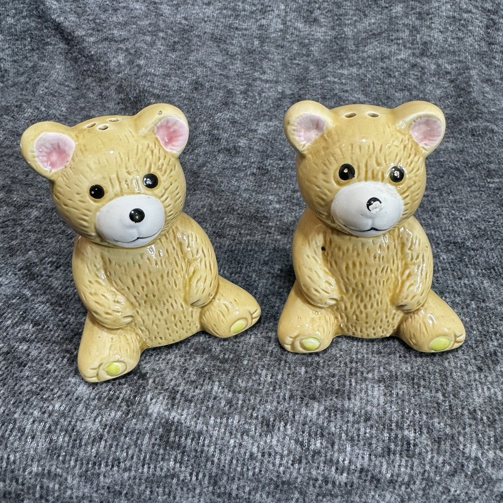 Vintage Teddy Bear Salt & Pepper Shakers Ceramic Yellow Bear Set Cute Kitchen
